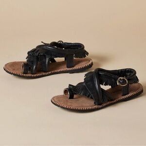 Manitobah fringe leather sandals. New with tags from Sundance.